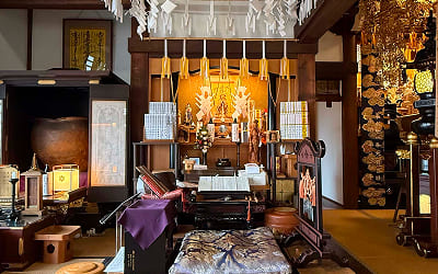 命日ごとの丁寧な読経供養