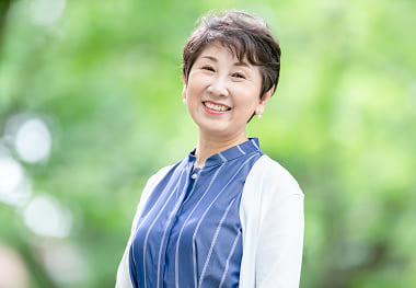 年配の女性の写真